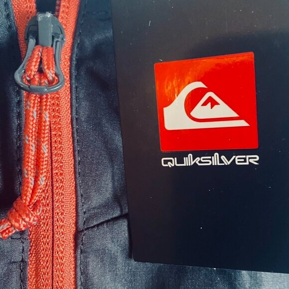 QUIKSILVER Men's Lightweight Hooded Windbreaker NWT Size L - Picture 6 of 7